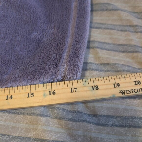 VOGLO Robe Purple Fuzzy Hooded Long Sleeve full zip up with Pockets Plush Soft - Picture 4 of 6